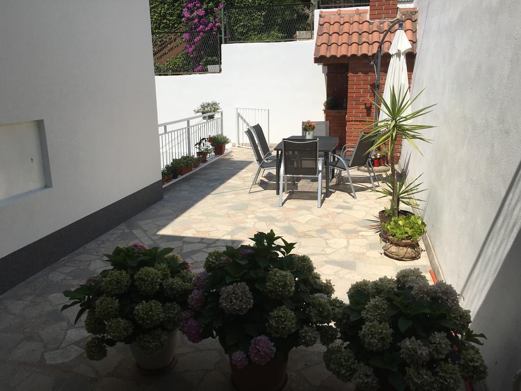 Apartment Satus Podstrana Dış mekan fotoğraf